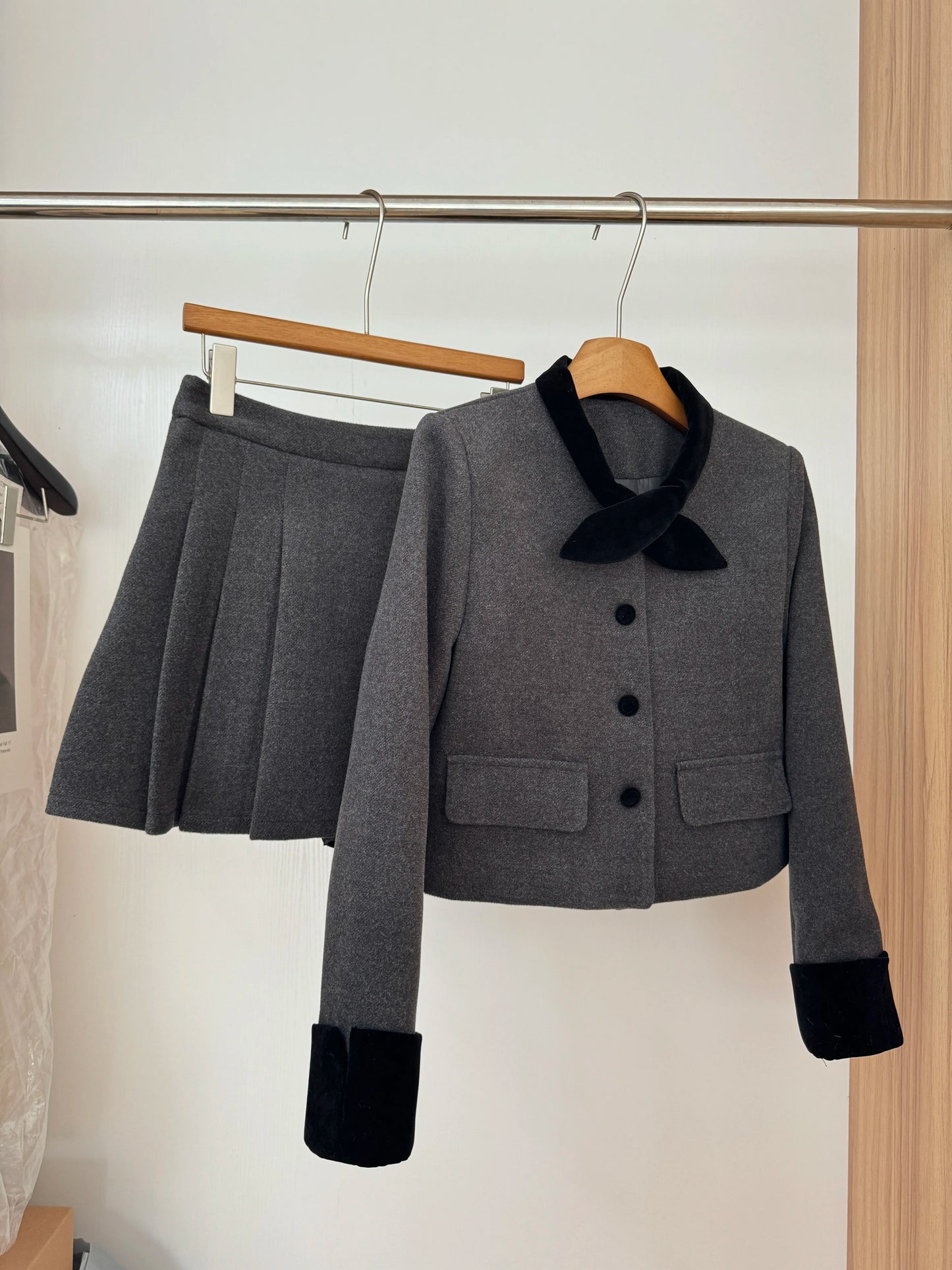 Korean Tweed & Down Skirt Set 2024 Winter Women's Two-Piece Outfit Bow Detail Rich Girl Aesthetic Dress Suit Y2k High Quality