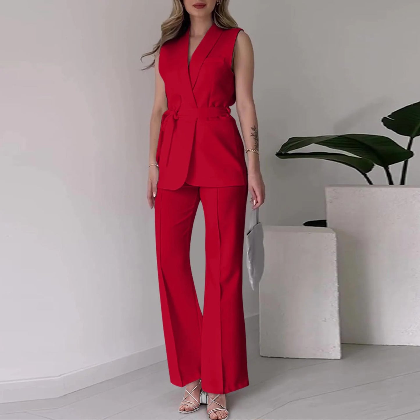Chic Two-Piece Women's Set Button-Detail Vest with Lapel Neck & Tailored Trousers Versatile Outfit for Work and Sophisticated